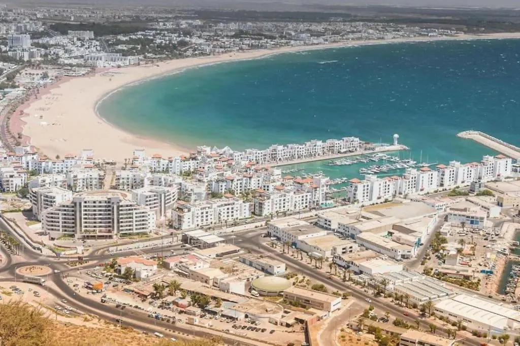 Agadir Bay Near The Beach And Marina アパート